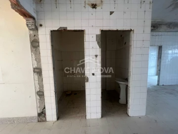 Loja para Venda em Aguçadoura e Navais