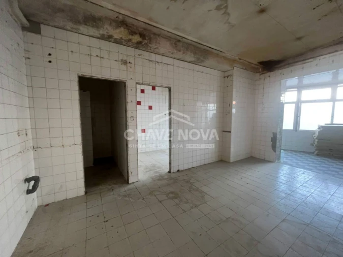 Loja para Venda em Aguçadoura e Navais Foto 3