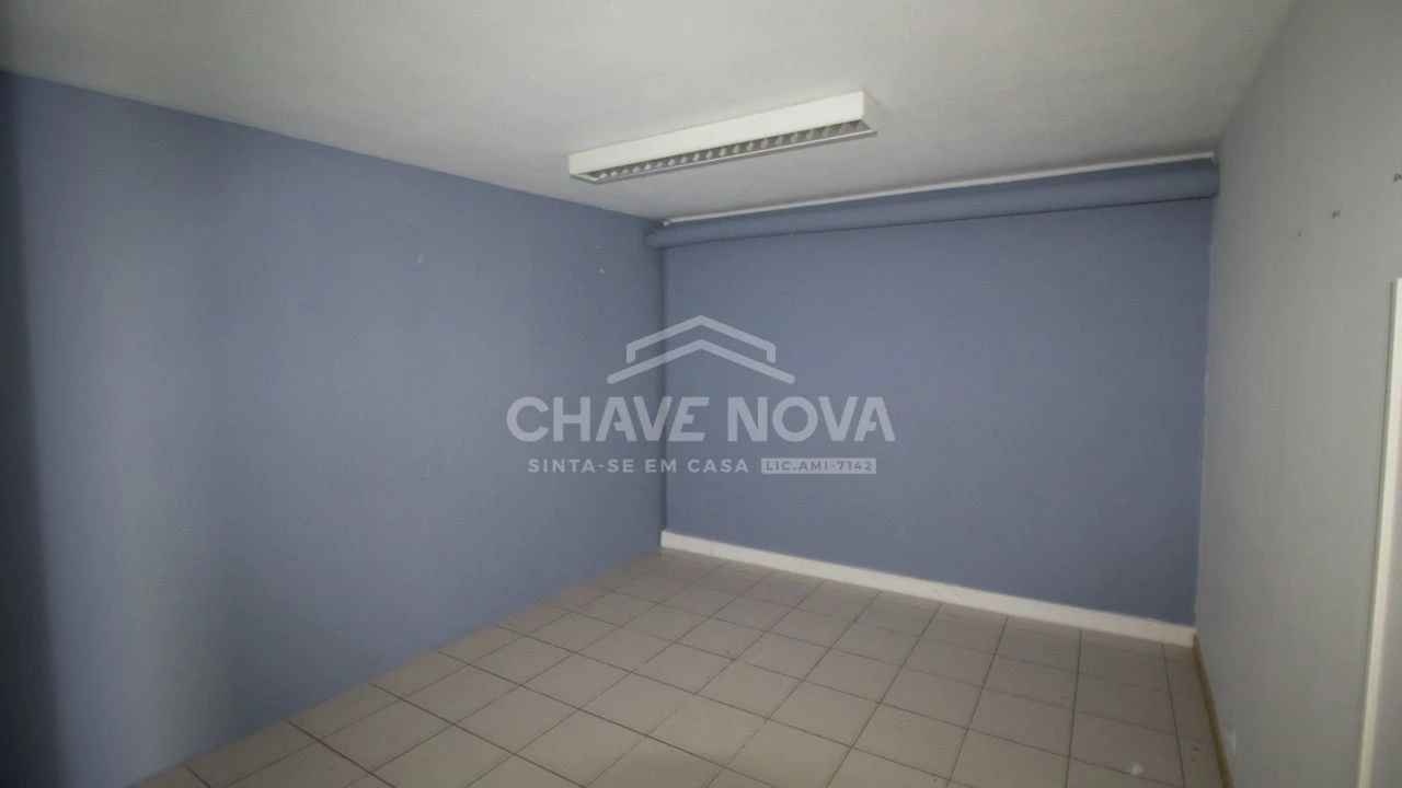 Loja para Venda em Custóias, Leça do Balio e Guifões Foto 6