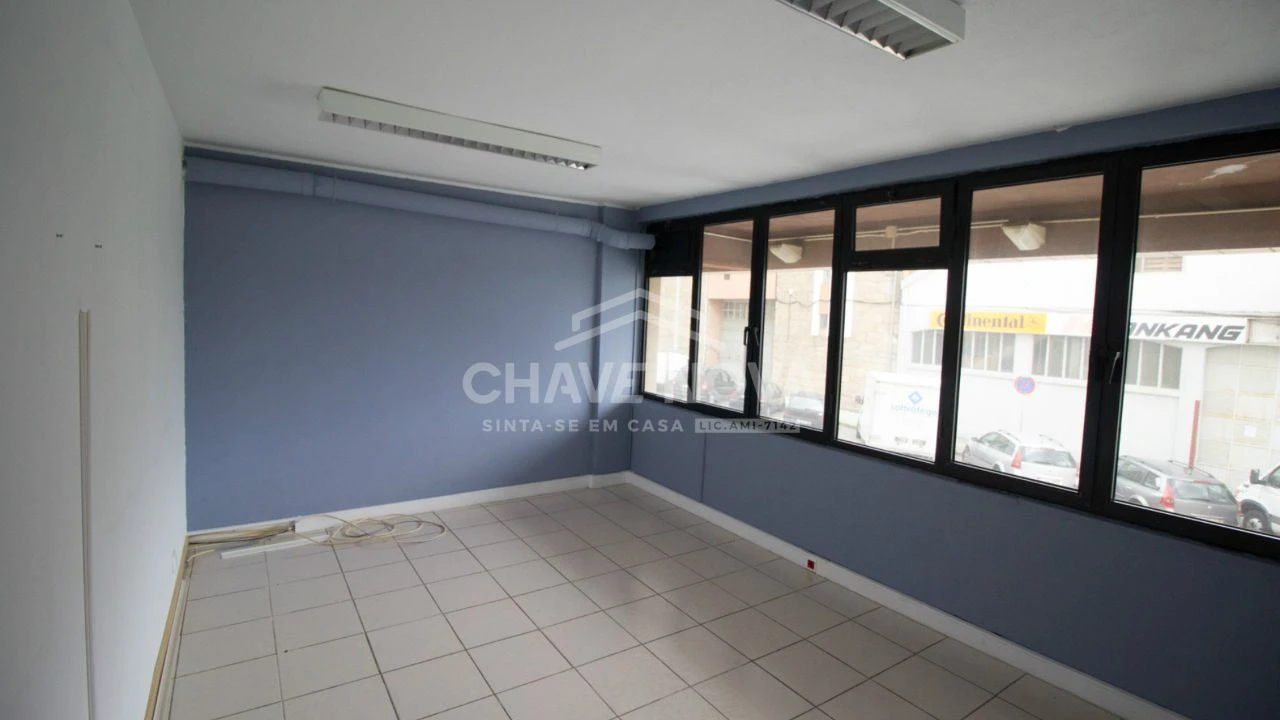 Loja para Venda em Custóias, Leça do Balio e Guifões Foto 8