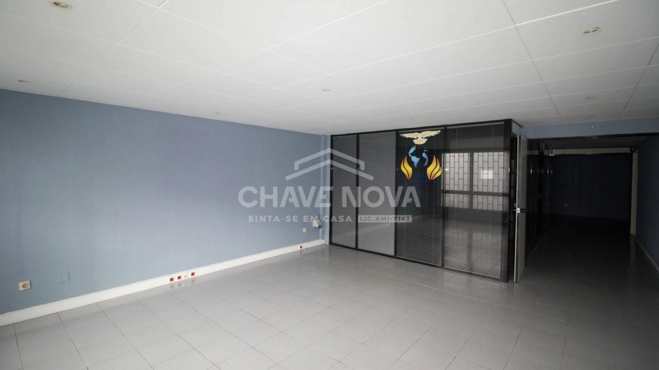 Loja para Venda em Custóias, Leça do Balio e Guifões Foto 17