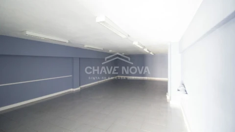 Loja para Venda em Custóias, Leça do Balio e Guifões