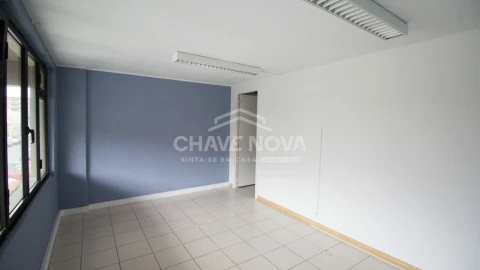 Loja para Venda em Custóias, Leça do Balio e Guifões