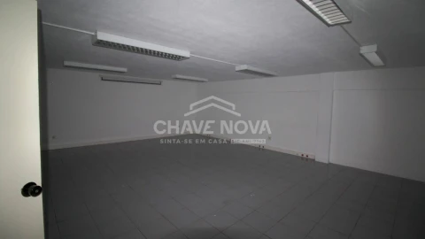 Loja para Venda em Custóias, Leça do Balio e Guifões