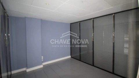 Loja para Venda em Custóias, Leça do Balio e Guifões