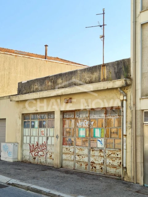 Prédio para Venda em Custóias, Leça do Balio e Guifões