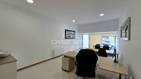 Escritório para Venda em Custóias, Leça do Balio e Guifões