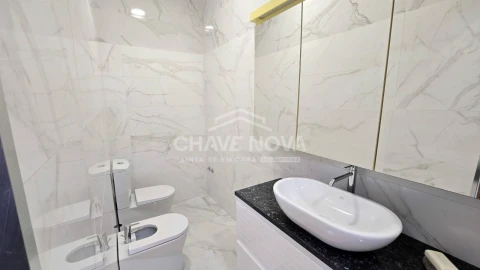 Escritório para Venda em Custóias, Leça do Balio e Guifões