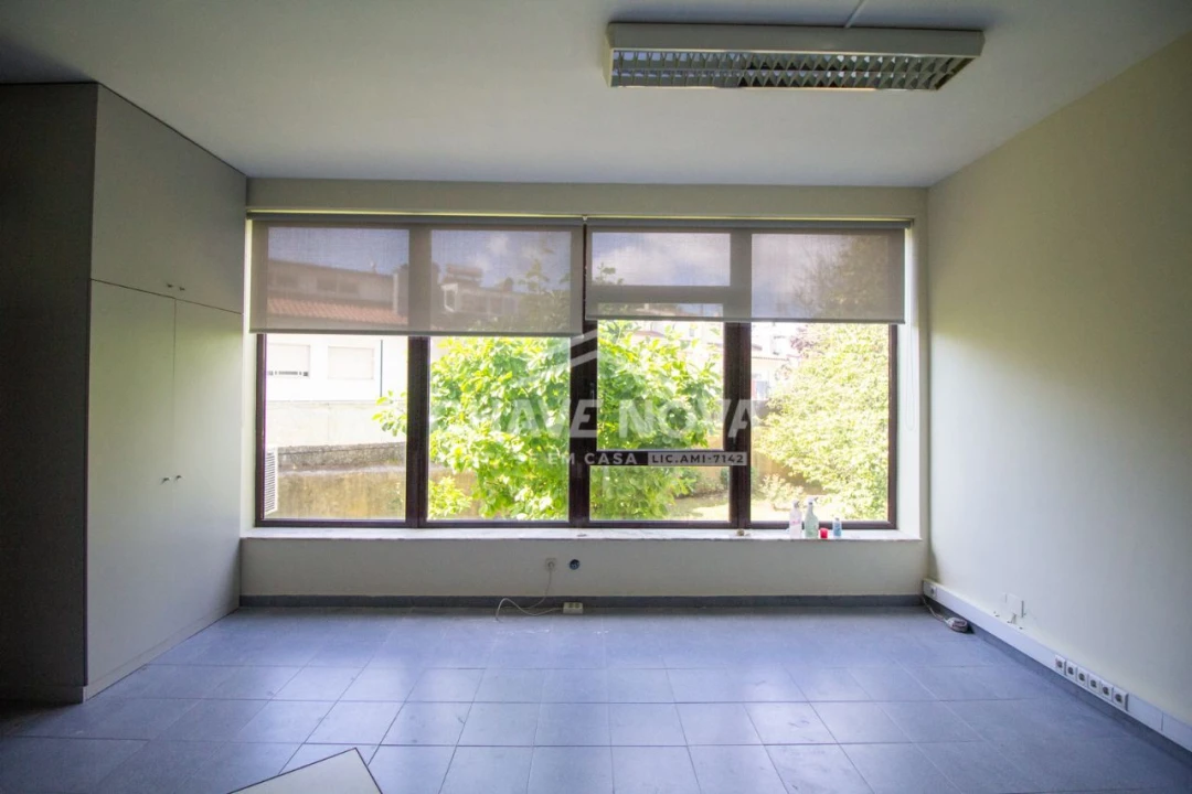 Loja para Venda em Custóias, Leça do Balio e Guifões Foto 10