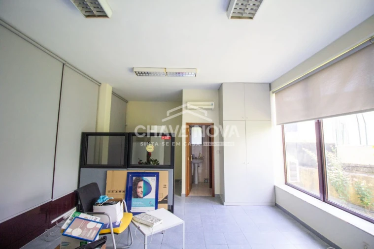 Loja para Venda em Custóias, Leça do Balio e Guifões Foto 4