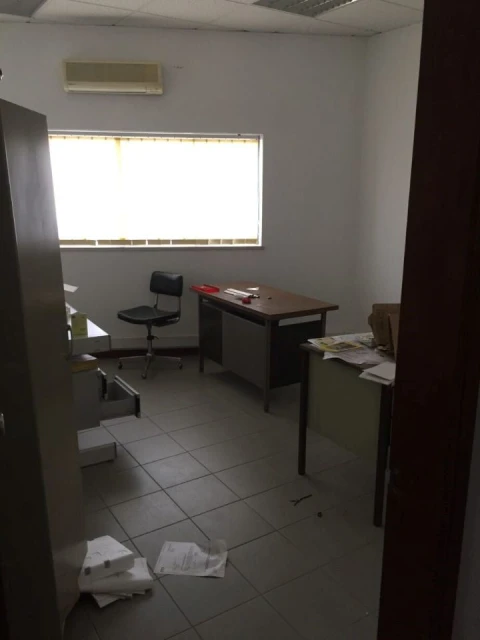 Armazém para Venda em Ançã