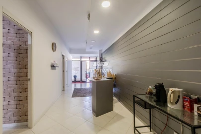 Loja para Venda em Vila Verde e Barbudo