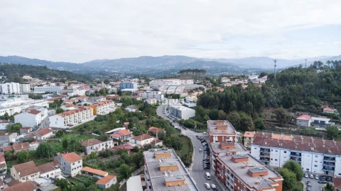 Loja para Venda em Vila Verde e Barbudo