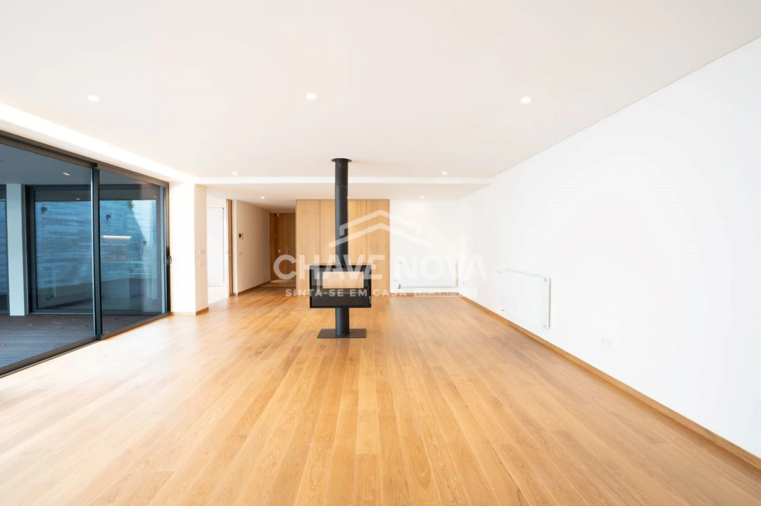 Apartamento T4 para Venda em Aldoar, Foz do Douro e Nevogilde Foto 12