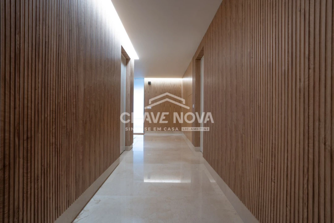 Apartamento T4 para Venda em Aldoar, Foz do Douro e Nevogilde Foto 23