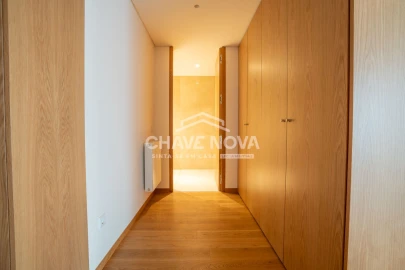 Apartamento T4 para Venda em Aldoar, Foz do Douro e Nevogilde