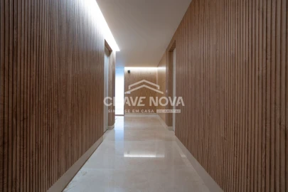 Apartamento T4 para Venda em Aldoar, Foz do Douro e Nevogilde