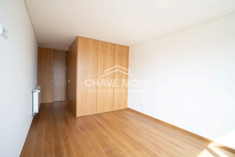 Apartamento T4 para Venda em Aldoar, Foz do Douro e Nevogilde Foto 18
