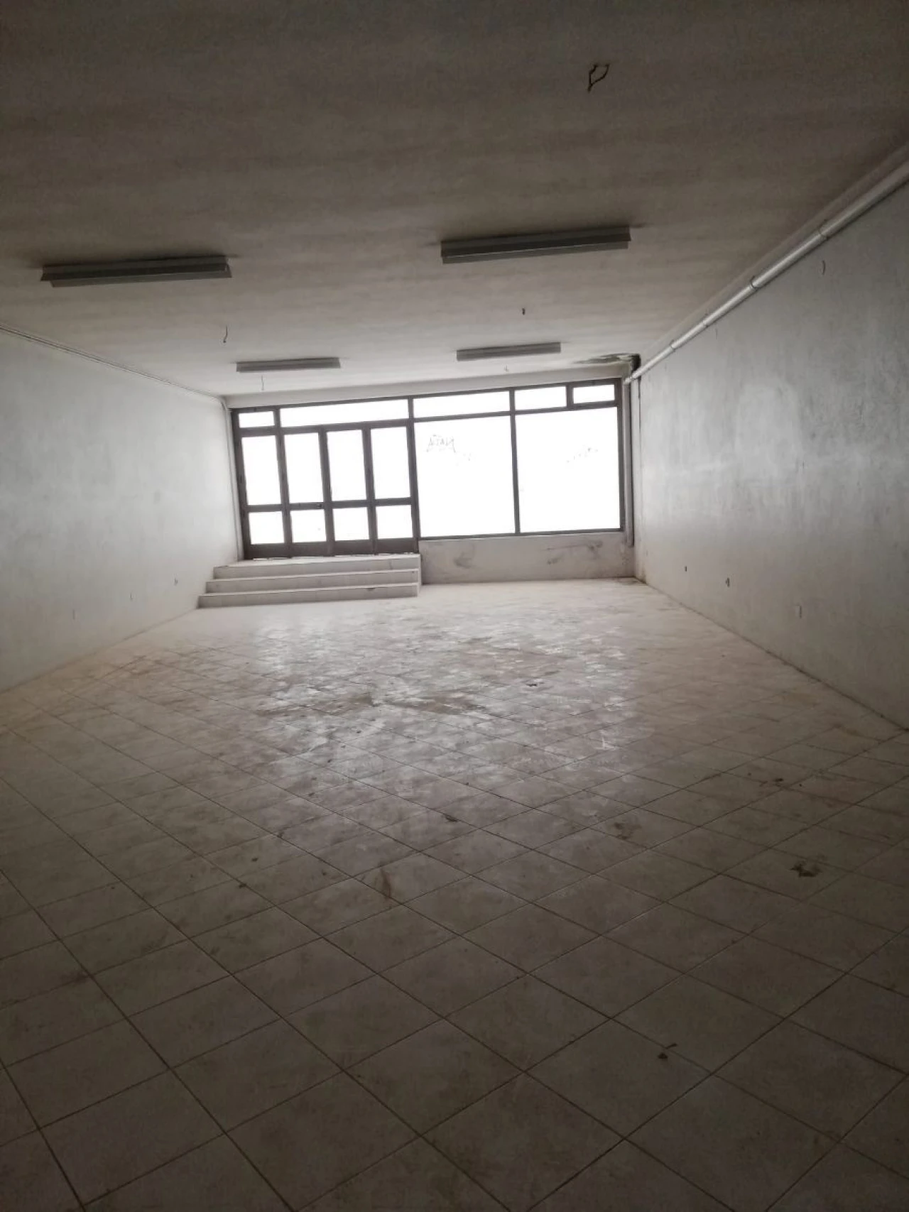 Loja para Arrendamento em Cedofeita, Santo Ildefonso, Sé, Miragaia, São Nicolau e Vitória Foto 1