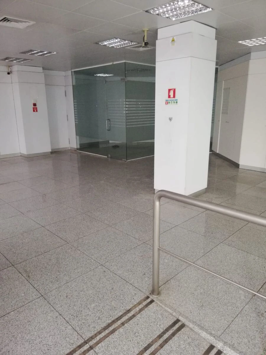 Loja para Arrendamento em Cedofeita, Santo Ildefonso, Sé, Miragaia, São Nicolau e Vitória Foto 7