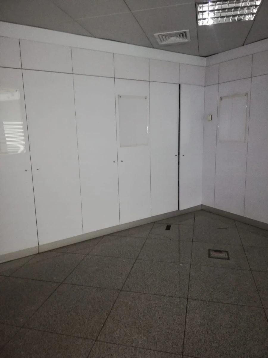 Loja para Arrendamento em Cedofeita, Santo Ildefonso, Sé, Miragaia, São Nicolau e Vitória Foto 9