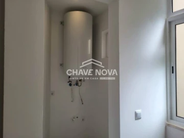 Apartamento T3 para Arrendamento em Santo António