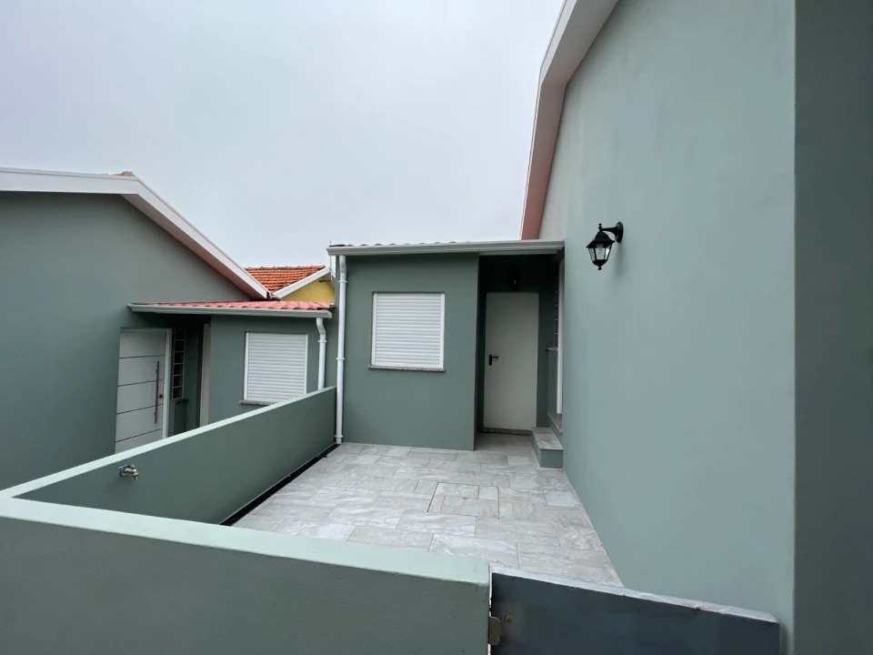 Apartamento T2 para Arrendamento em Canelas Foto 17