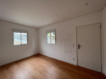 Apartamento T2 para Arrendamento em Canelas