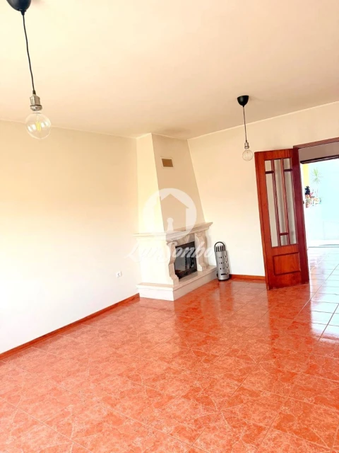 Apartamento T3 para Venda em Forjães