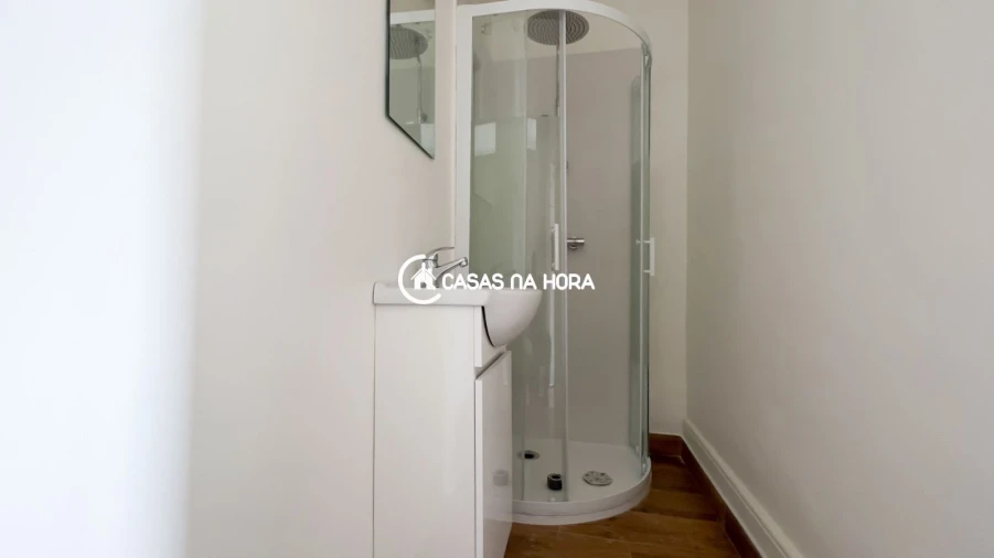 Apartamento T1 para Arrendamento em Gondomar (São Cosme), Valbom e Jovim Foto 5