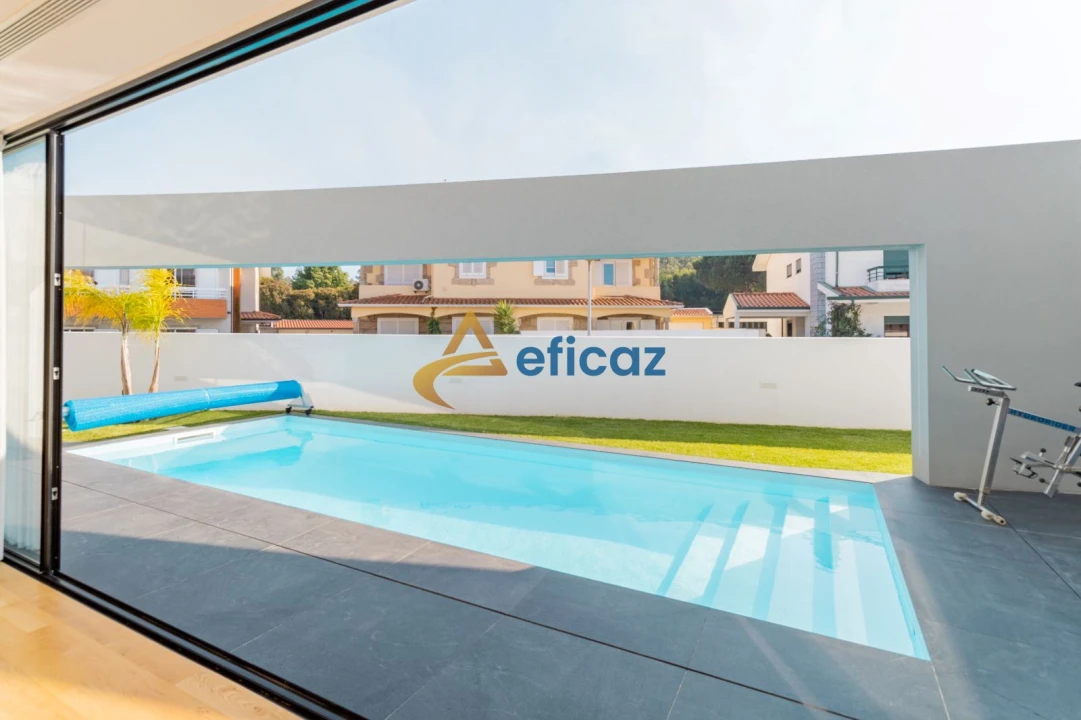 Moradia T4 para Venda em Vila Nova da Telha Foto 22