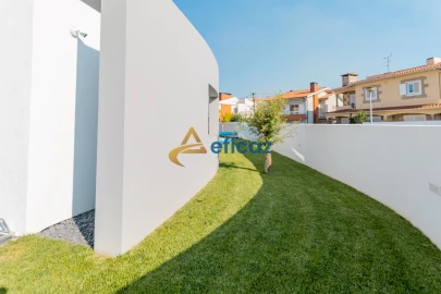 Moradia T4 para Venda em Vila Nova da Telha