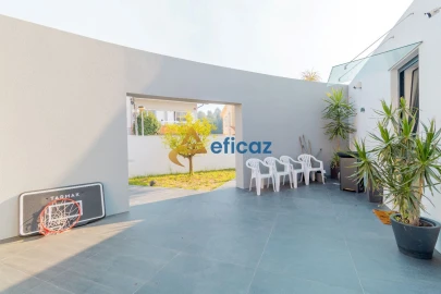 Moradia T4 para Venda em Vila Nova da Telha