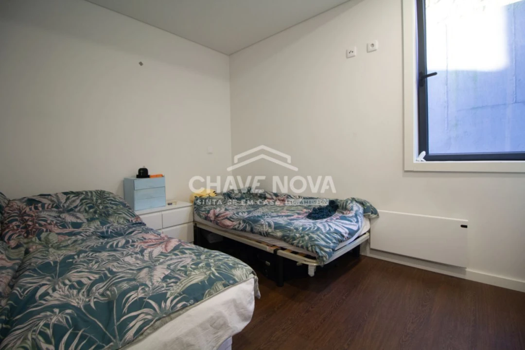 Apartamento T1 para Arrendamento em Paranhos Foto 9