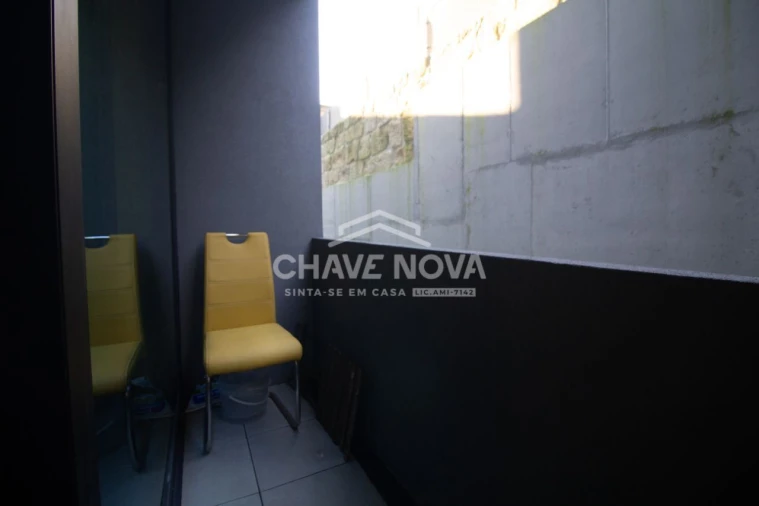 Apartamento T1 para Arrendamento em Paranhos Foto 6