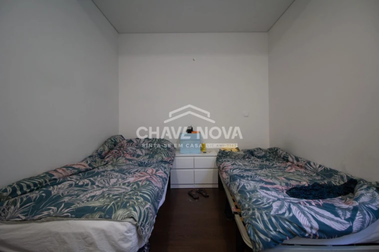 Apartamento T1 para Arrendamento em Paranhos Foto 8