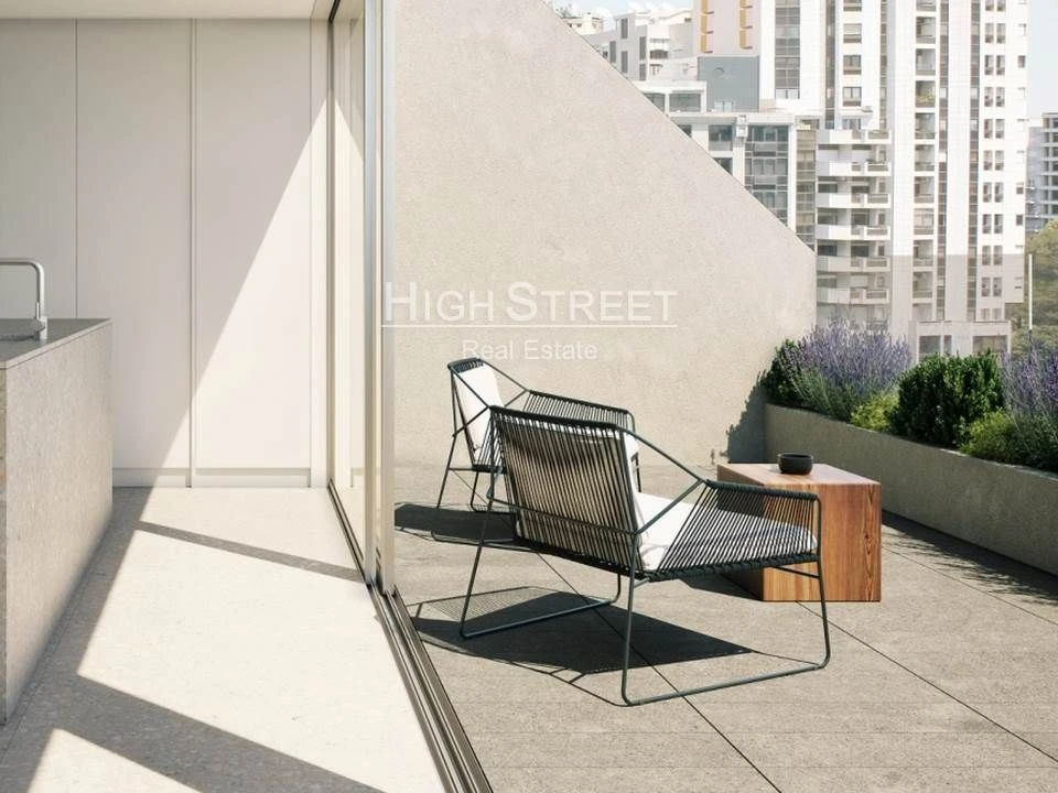 Apartamento T4 para Venda em Avenidas Novas Foto 10