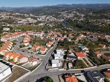 Moradia T3 para Venda em Amarante (São Gonçalo), Madalena, Cepelos e Gatão