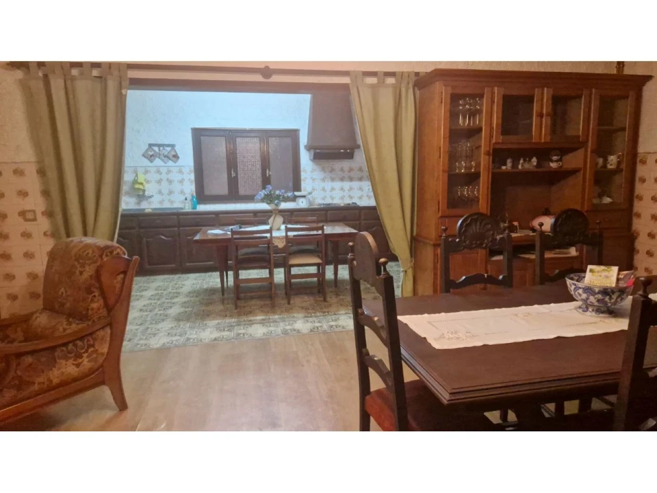 Moradia T5 para Venda em Vacariça Foto 4