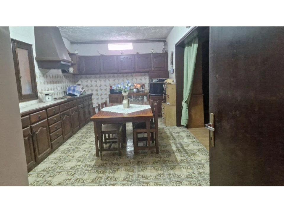 Moradia T5 para Venda em Vacariça Foto 5