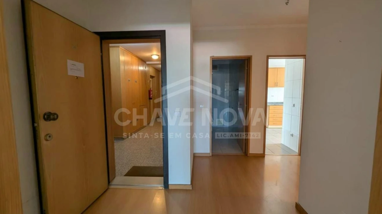 Apartamento T2 para Venda em Ermesinde Foto 2