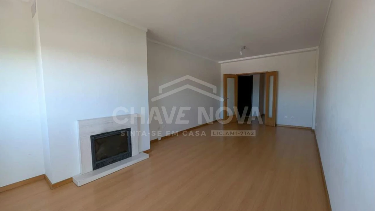 Apartamento T2 para Venda em Ermesinde Foto 3