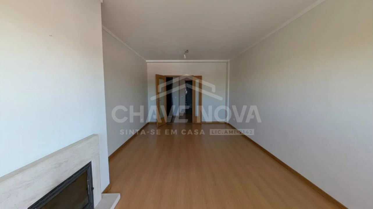 Apartamento T2 para Venda em Ermesinde Foto 4