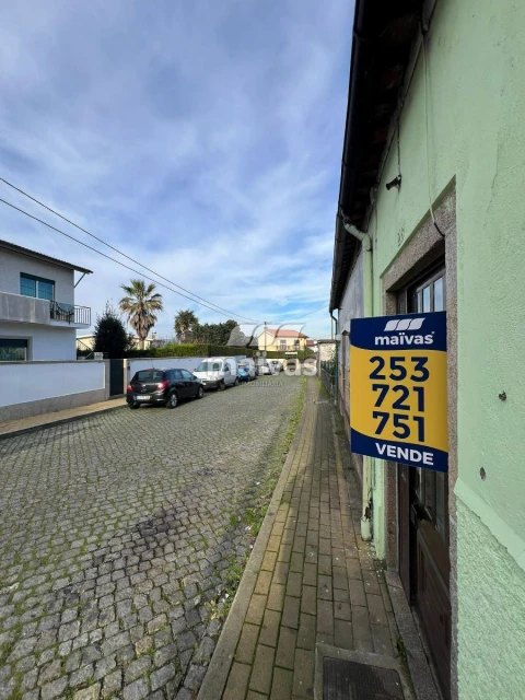 Moradia T2 para Venda em Merelim (São Paio), Panoias e Parada de Tibães