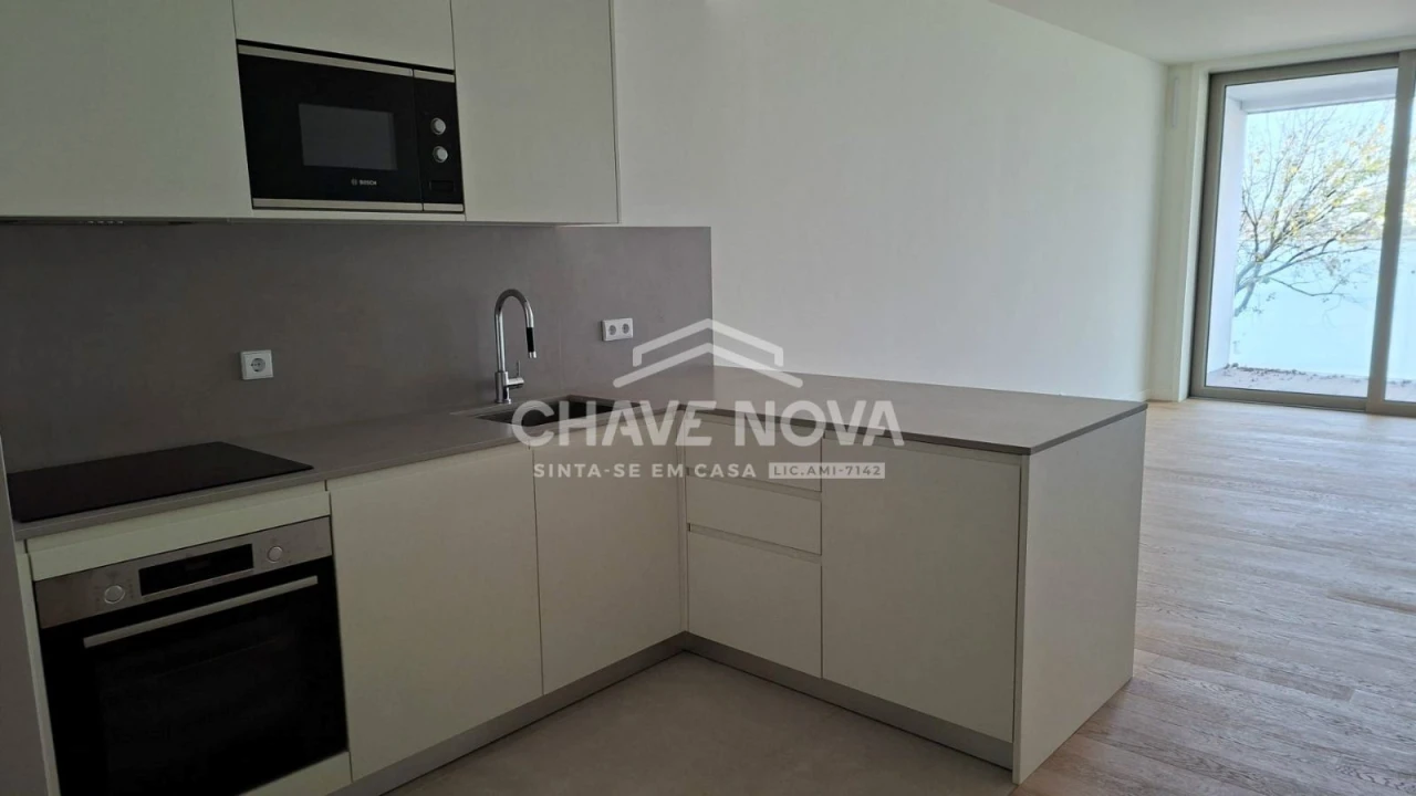 Apartamento T1 para Arrendamento em Canidelo Foto 8