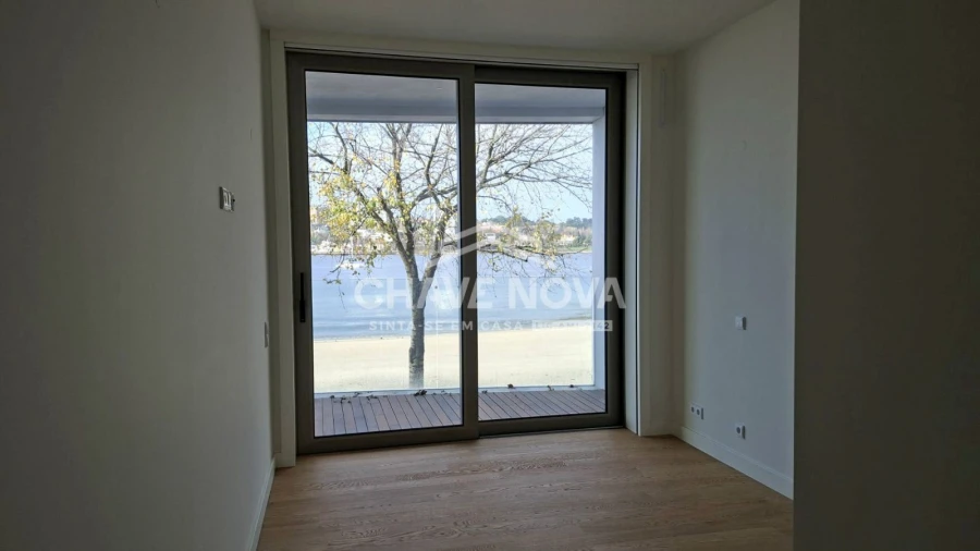 Apartamento T1 para Arrendamento em Canidelo Foto 12