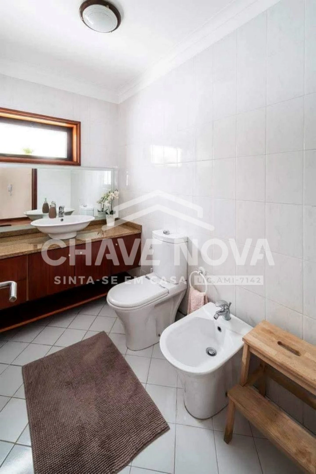 Moradia T4 para Venda em Vilar de Andorinho Foto 18