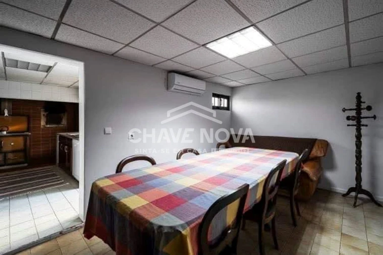 Moradia T4 para Venda em Vilar de Andorinho Foto 20