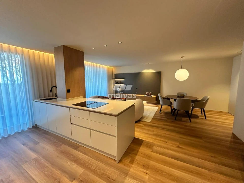 Apartamento T2 para Venda em Vila Verde e Barbudo Foto 5