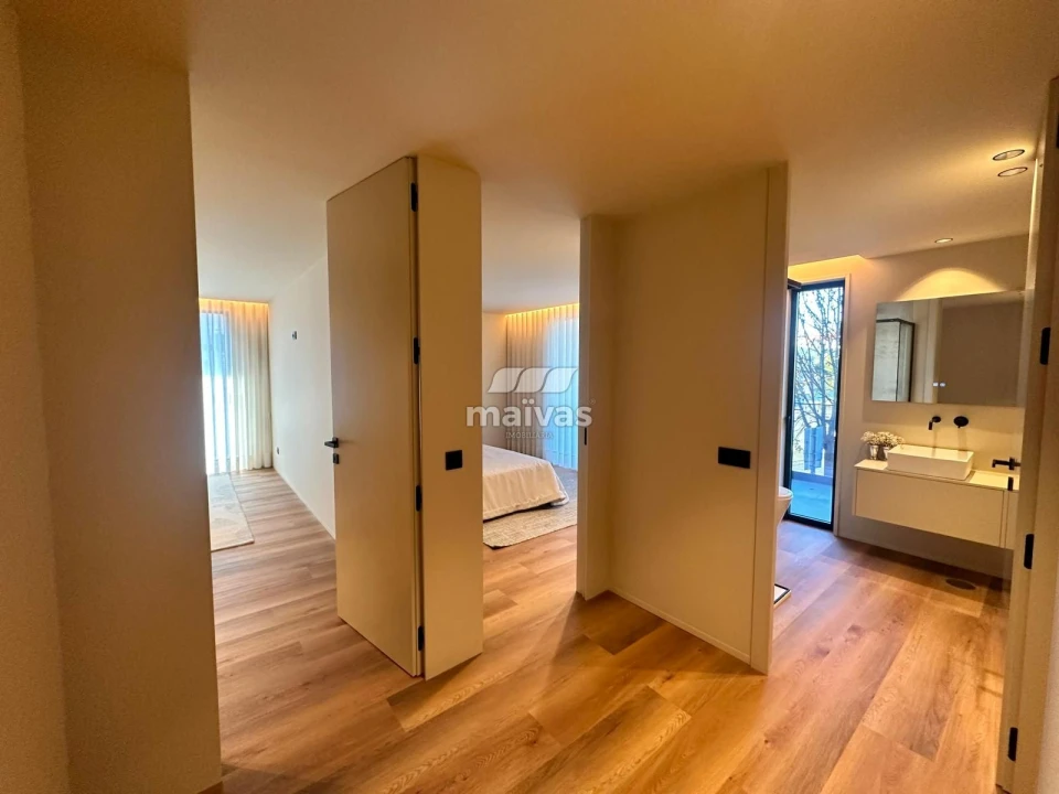 Apartamento T2 para Venda em Vila Verde e Barbudo Foto 8